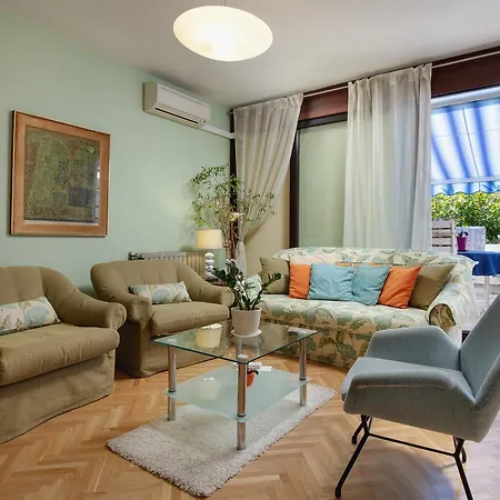 Viki Apartment Split